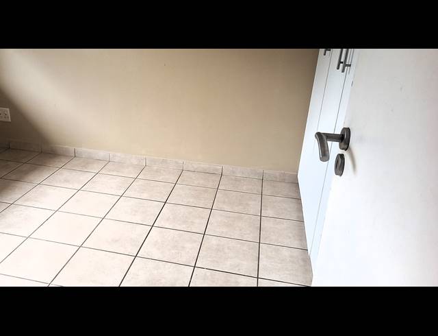 2 bed property for sale in WINKLESPRUIT